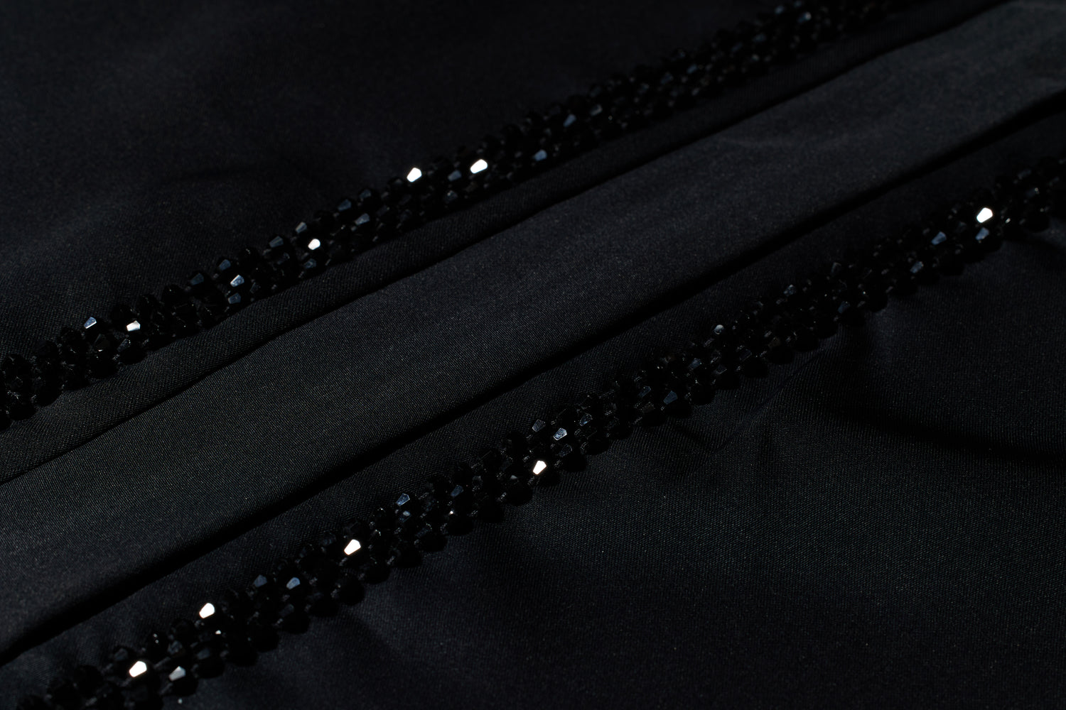 detailfoto van de luminous noir abaya
